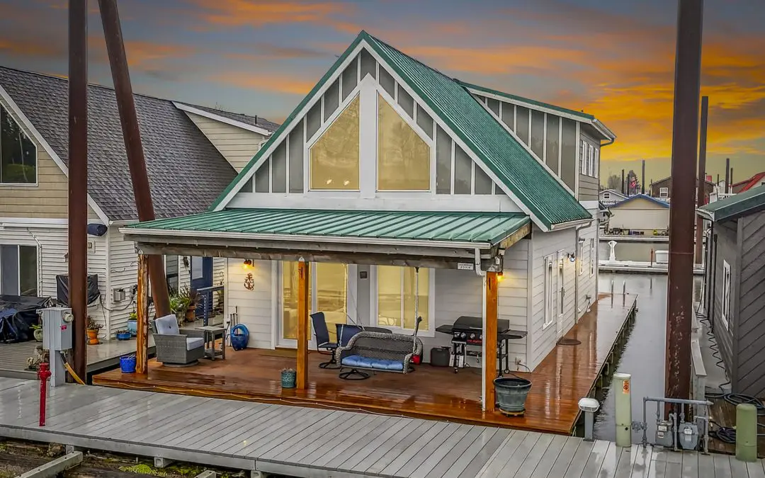 Big Eddy - Portland Floating Homes