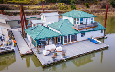 Rare Outside End Slip Location!