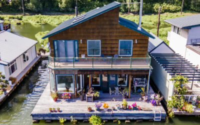 PNW Contemporary Floating Home