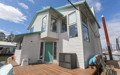 Gorgeous Sailboat Views & Amazing Sunsets!